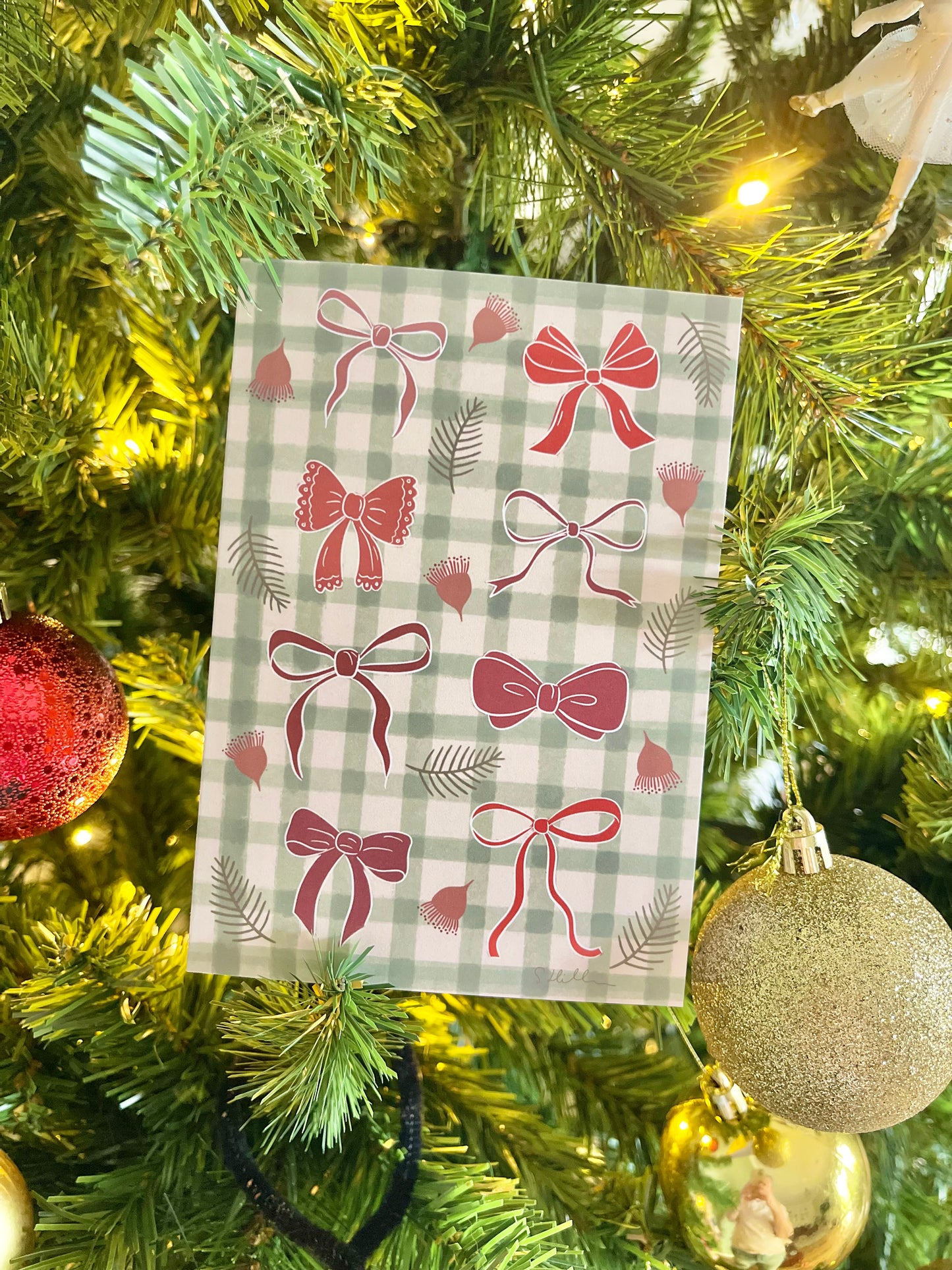 Boutique hand illustrated Christmas cards set (pack of 4 with linen envelopes)